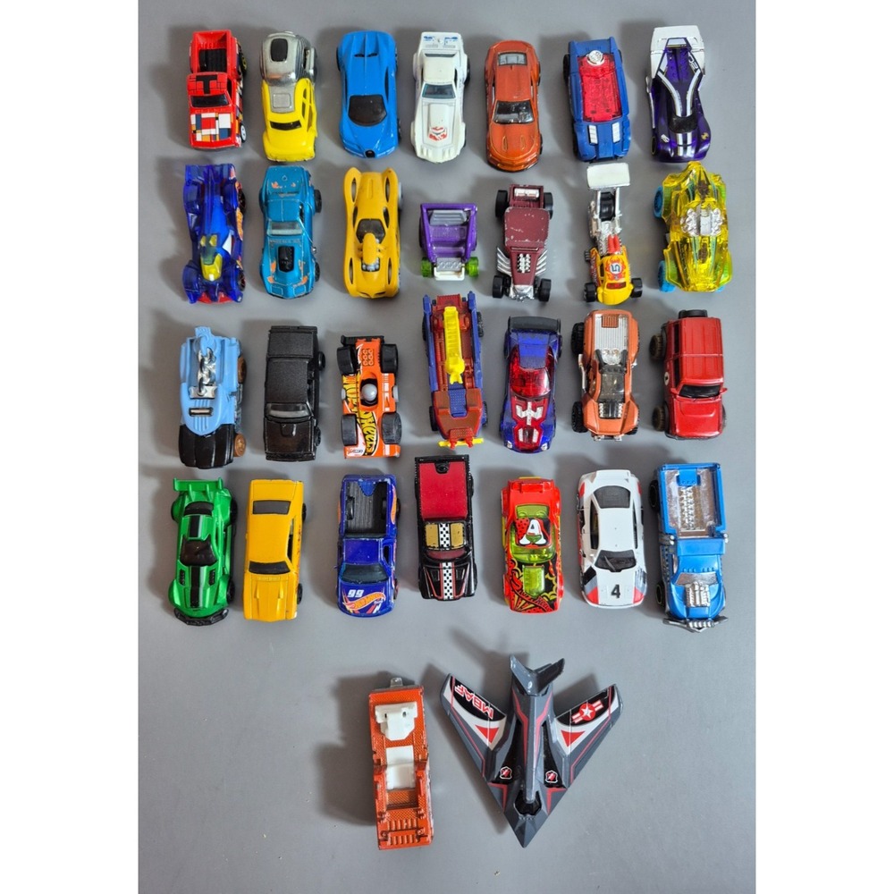 Hot Wheels Matchbox Mixed Lot of 30 Die-Cast Cars Trucks Vehicles